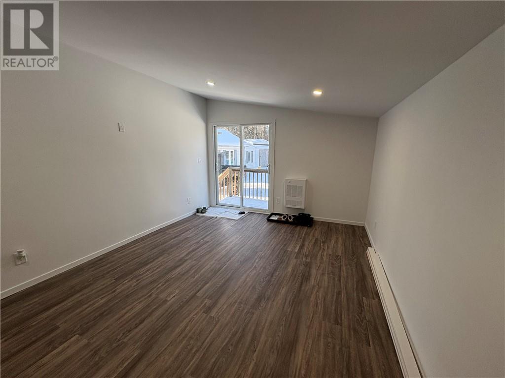 177 Park Drive Unit# 20, Wahnapitae, Ontario  P0M 3C0 - Photo 14 - 2125833