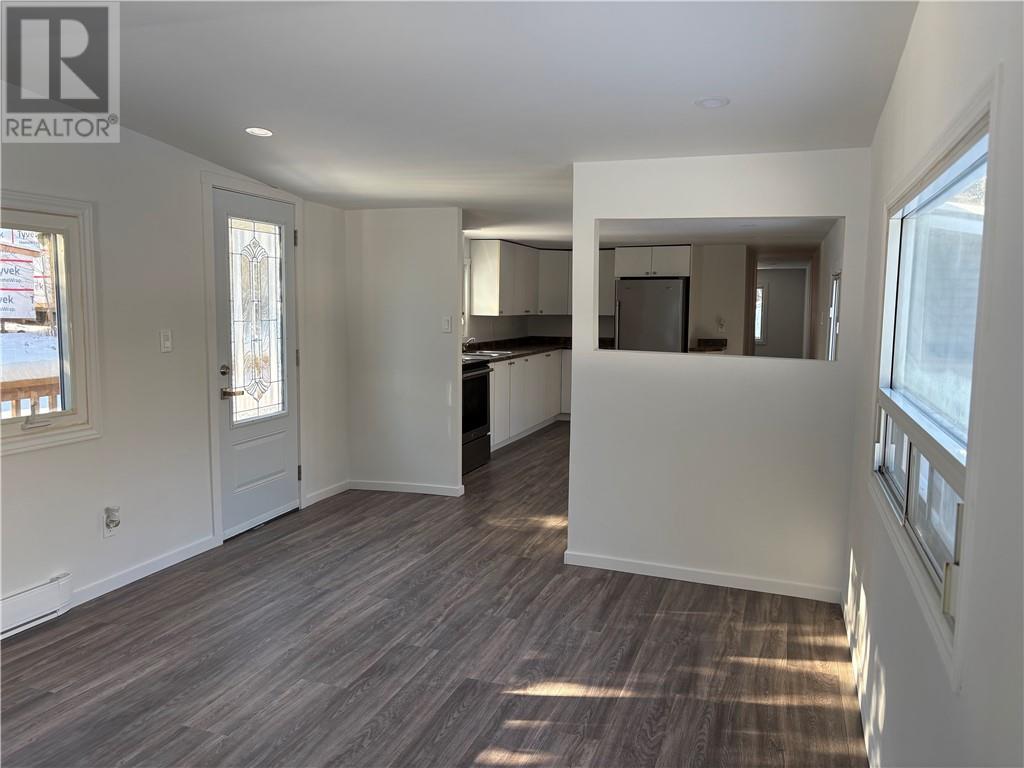 177 Park Drive Unit# 20, Wahnapitae, Ontario  P0M 3C0 - Photo 5 - 2125833