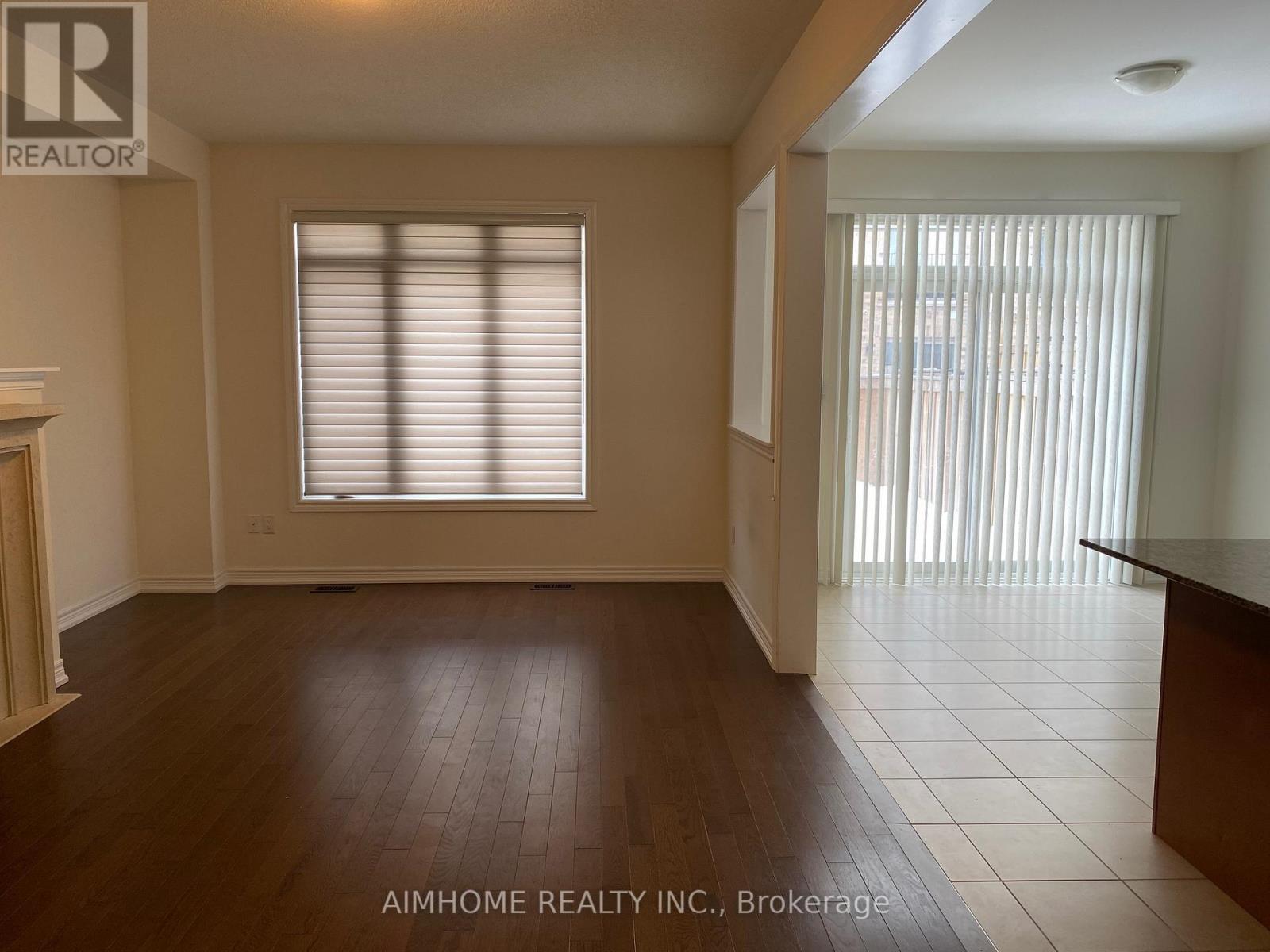 19 Hancock Street, Aurora, Ontario L4G 1B7 - Photo 7 - N12593740