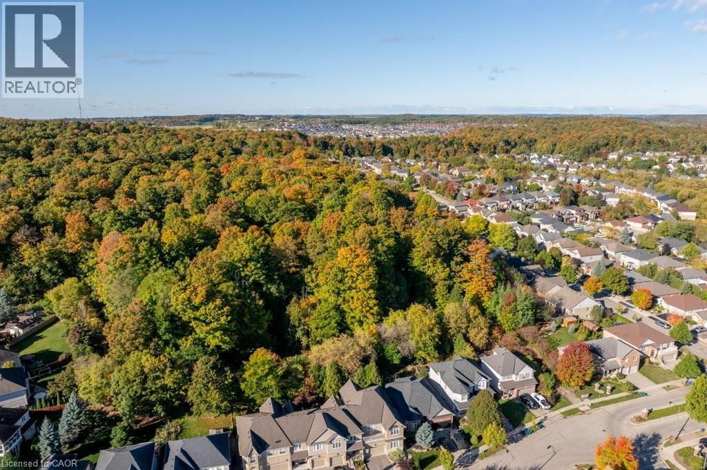 589 Winterburg Walk, Waterloo, Ontario  N2V 2M8 - Photo 39 - 40777550