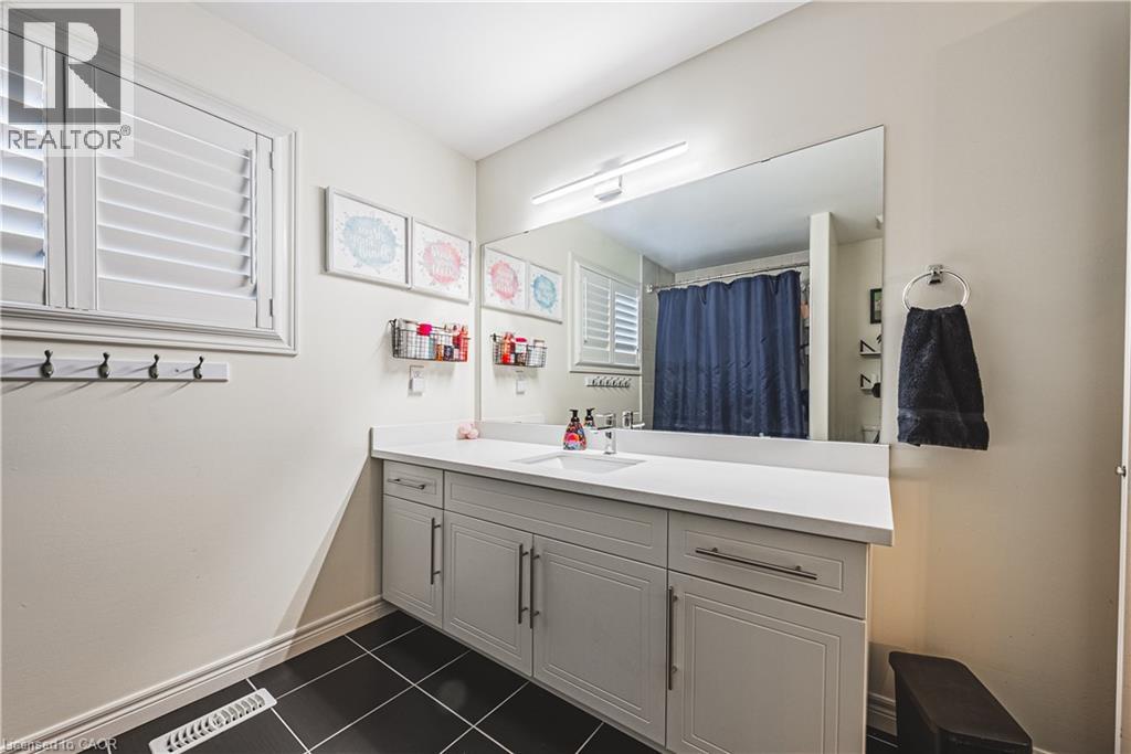 68 Kinsman Drive, Binbrook, Ontario L0R 1C0 - Photo 31 - 40779500