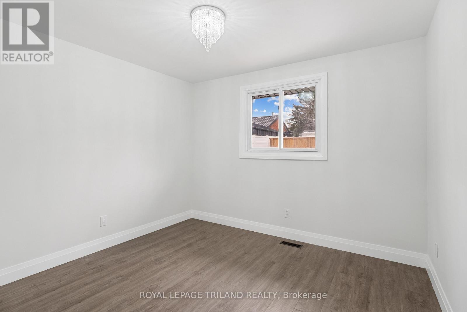 32 Parish Street, St. Thomas, Ontario  N5R 4W8 - Photo 20 - X12609024