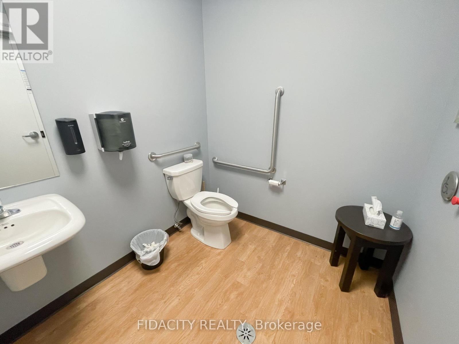 G - 75 Colonnade Road, Ottawa, Ontario  K2E 0A8 - Photo 6 - X12608950