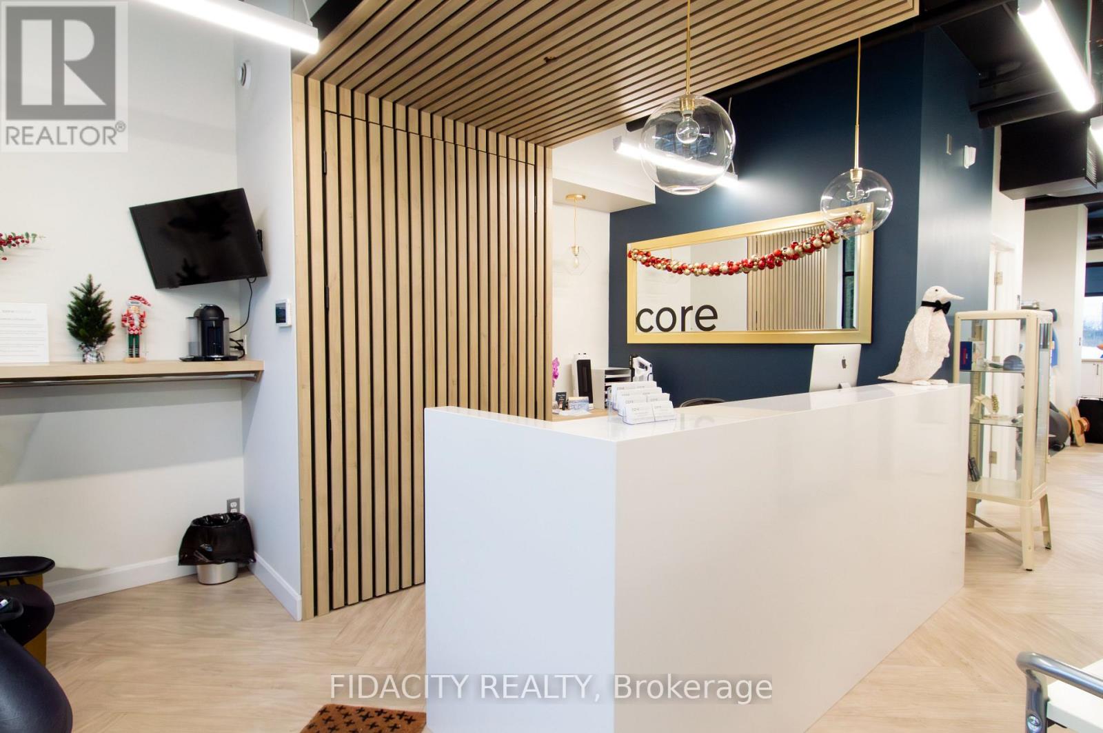 B - 77 Colonnade Road, Ottawa, Ontario  K2E 0A5 - Photo 2 - X12608952