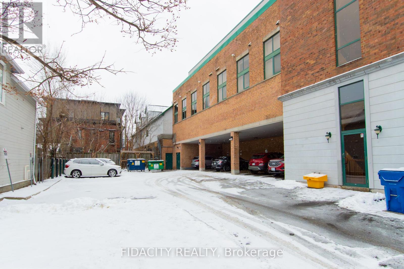 3 - 108 Third Avenue, Ottawa, Ontario  K1S 2J8 - Photo 3 - X12608954