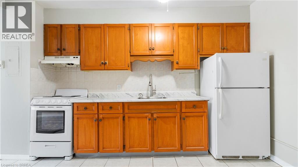 994 Colborne Street E Unit# #3, Brantford, Ontario  N3T 5L7 - Photo 7 - 40792737