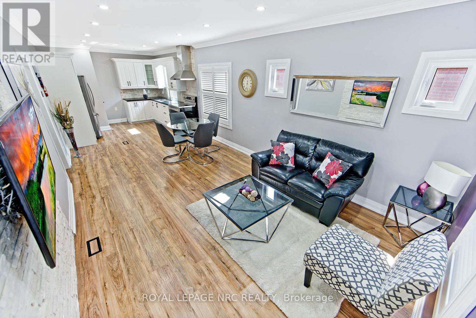 4434 Second Avenue, Niagara Falls (Downtown), Ontario  L2E 4H2 - Photo 5 - X12608938