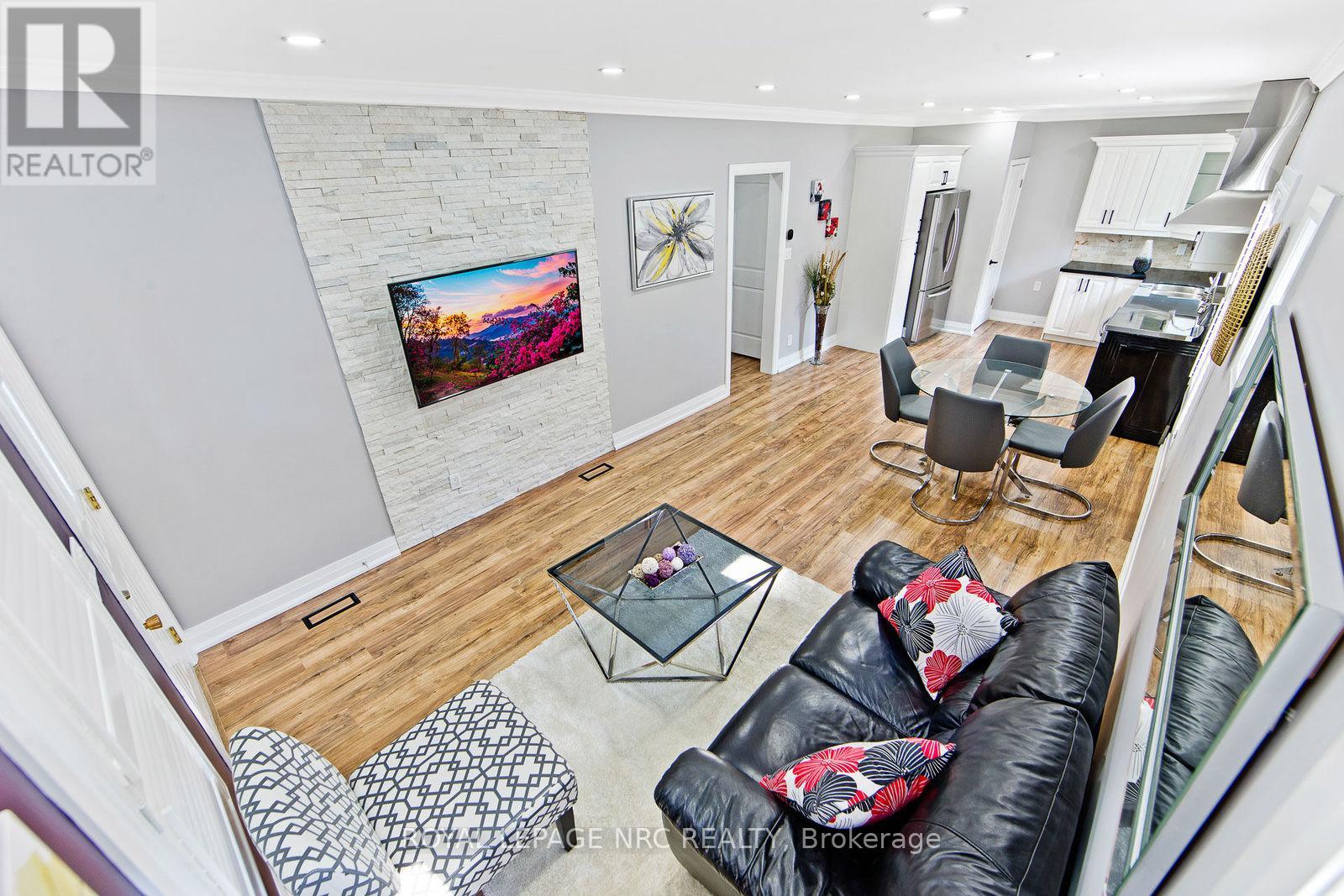 4434 Second Avenue, Niagara Falls (Downtown), Ontario  L2E 4H2 - Photo 6 - X12608938