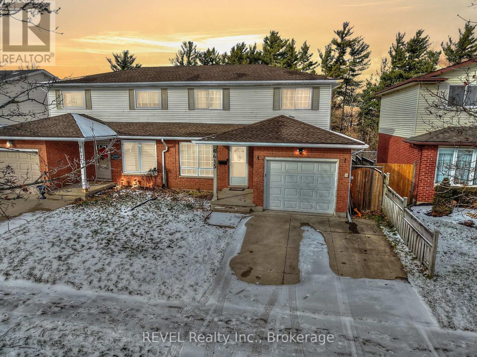 6615 Harper Drive, Niagara Falls, Ontario  L2E 7H7 - Photo 1 - X12608990