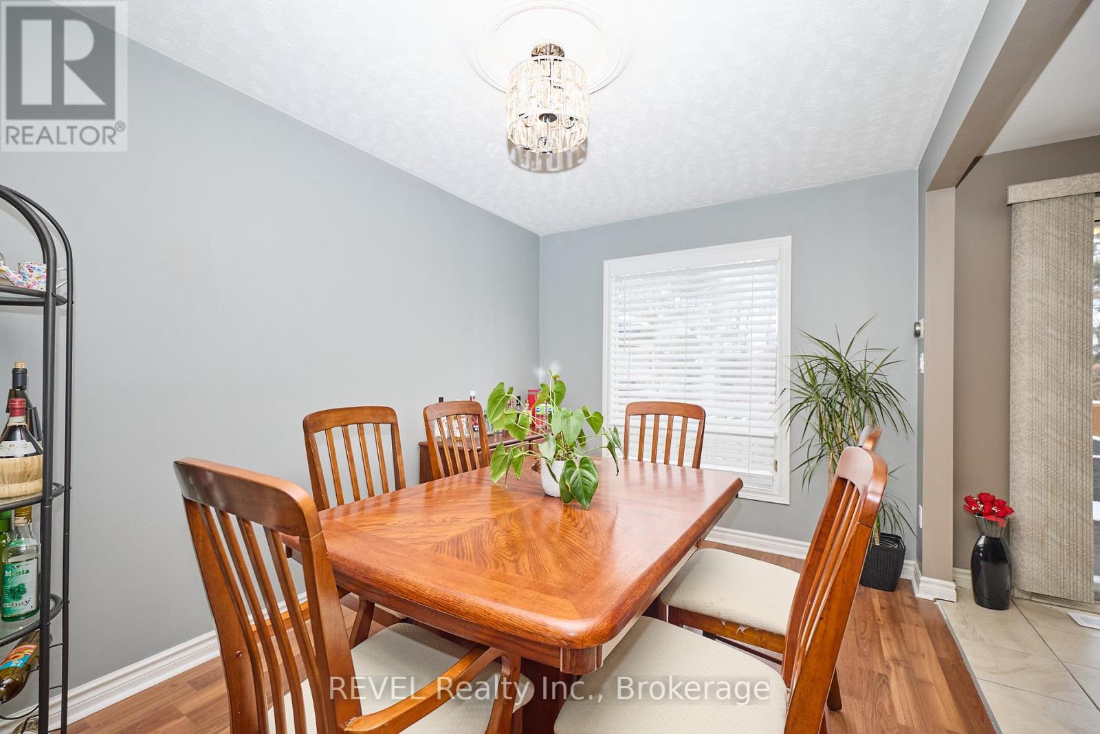 6615 Harper Drive, Niagara Falls, Ontario  L2E 7H7 - Photo 12 - X12608990