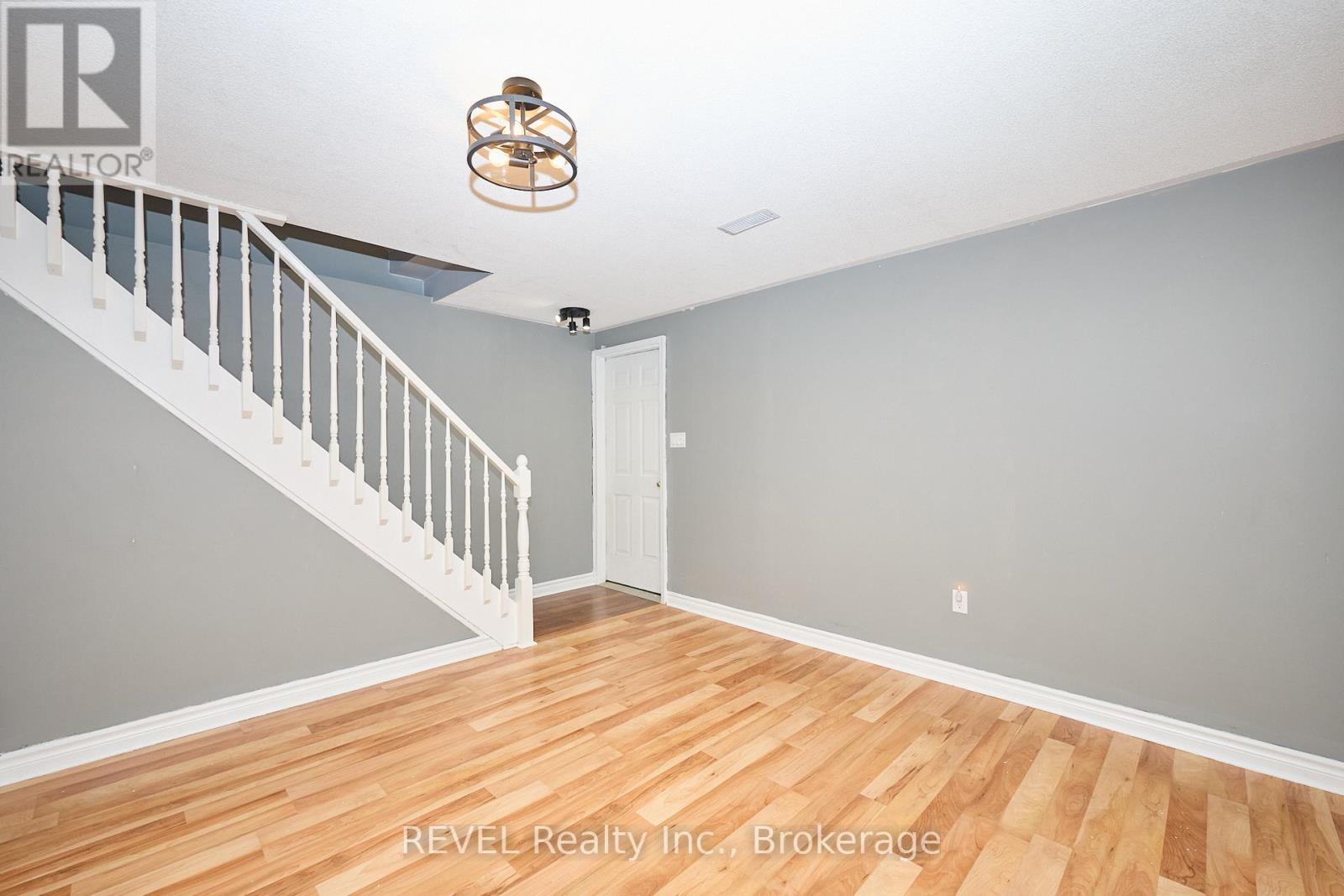 6615 Harper Drive, Niagara Falls, Ontario  L2E 7H7 - Photo 25 - X12608990