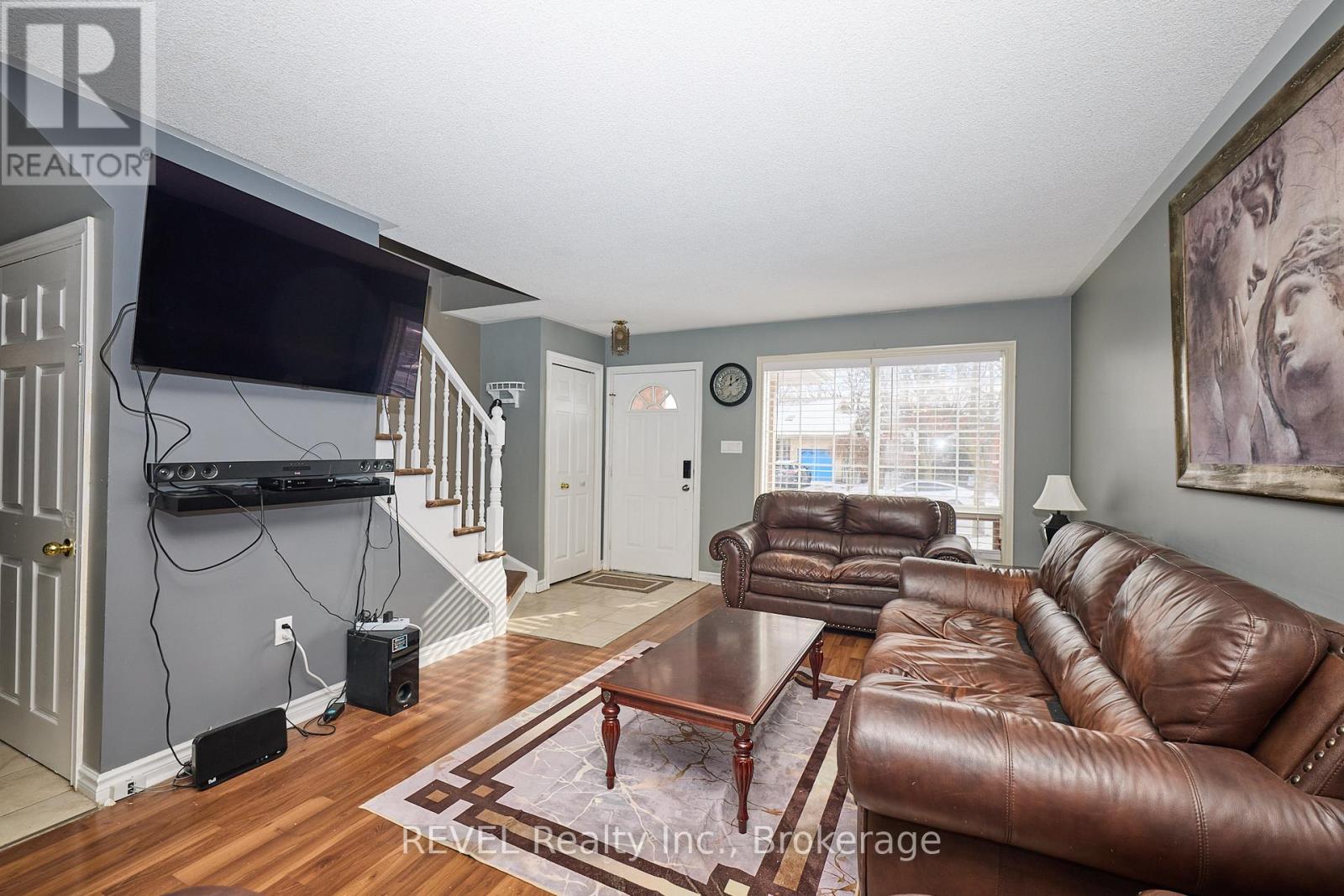 6615 Harper Drive, Niagara Falls, Ontario  L2E 7H7 - Photo 9 - X12608990