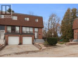 28 STATELY WAY, Markham, Ontario