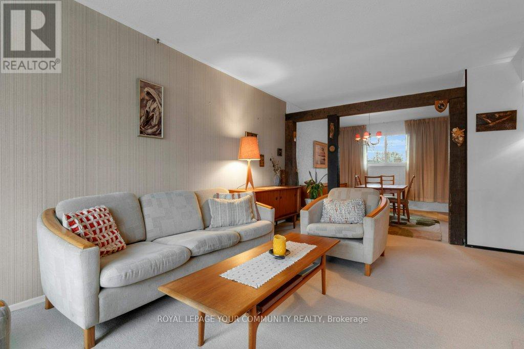 28 Stately Way, Markham, Ontario  L3T 3Z8 - Photo 7 - N12593362