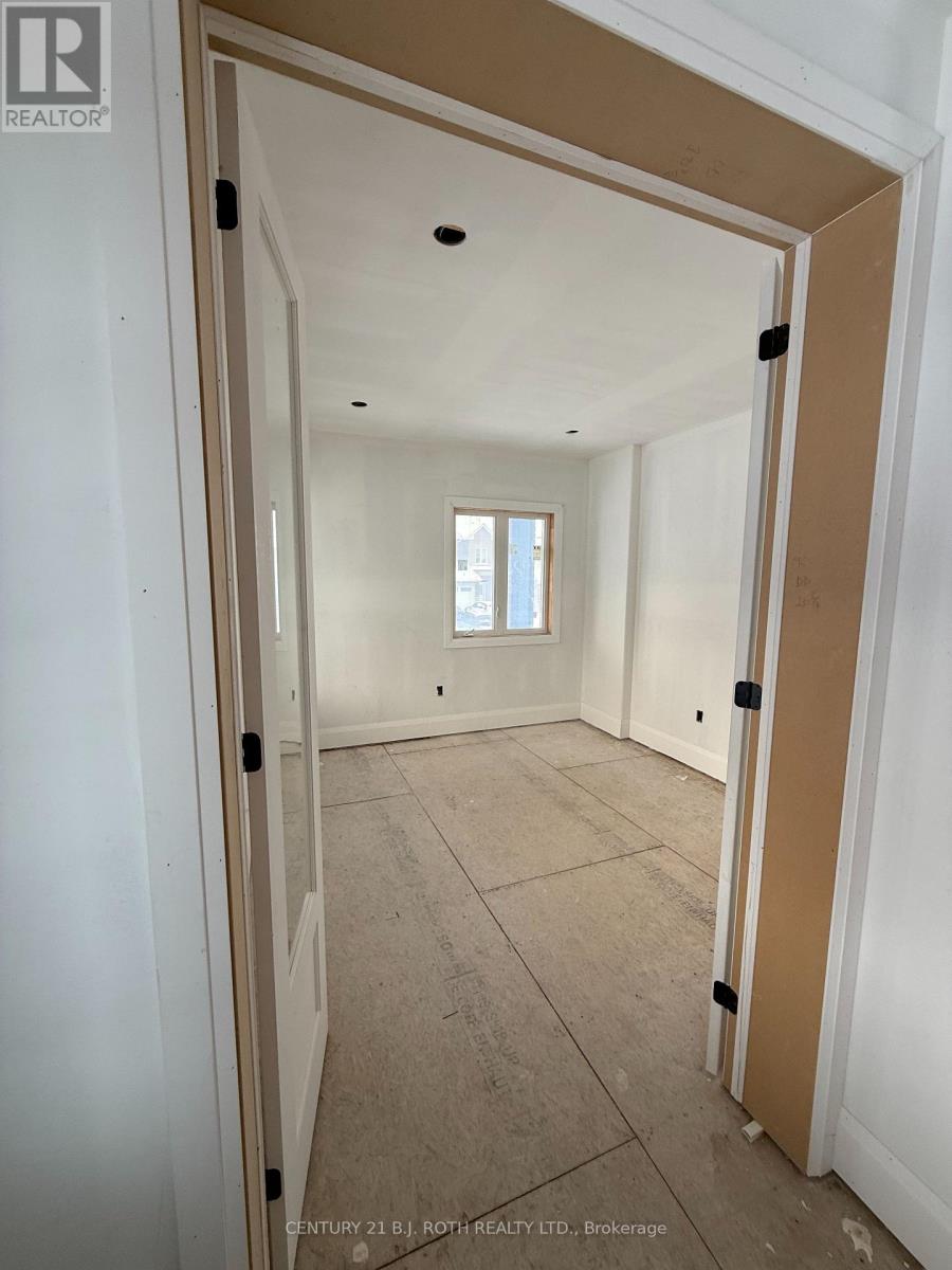 Lot 1 Monarch Drive, Orillia, Ontario  L3V 8M8 - Photo 5 - S12273328