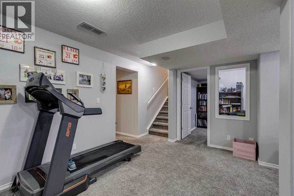 28 Douglas Ridge Green Se, Calgary, Alberta  T2Z 2Z9 - Photo 27 - A2273273