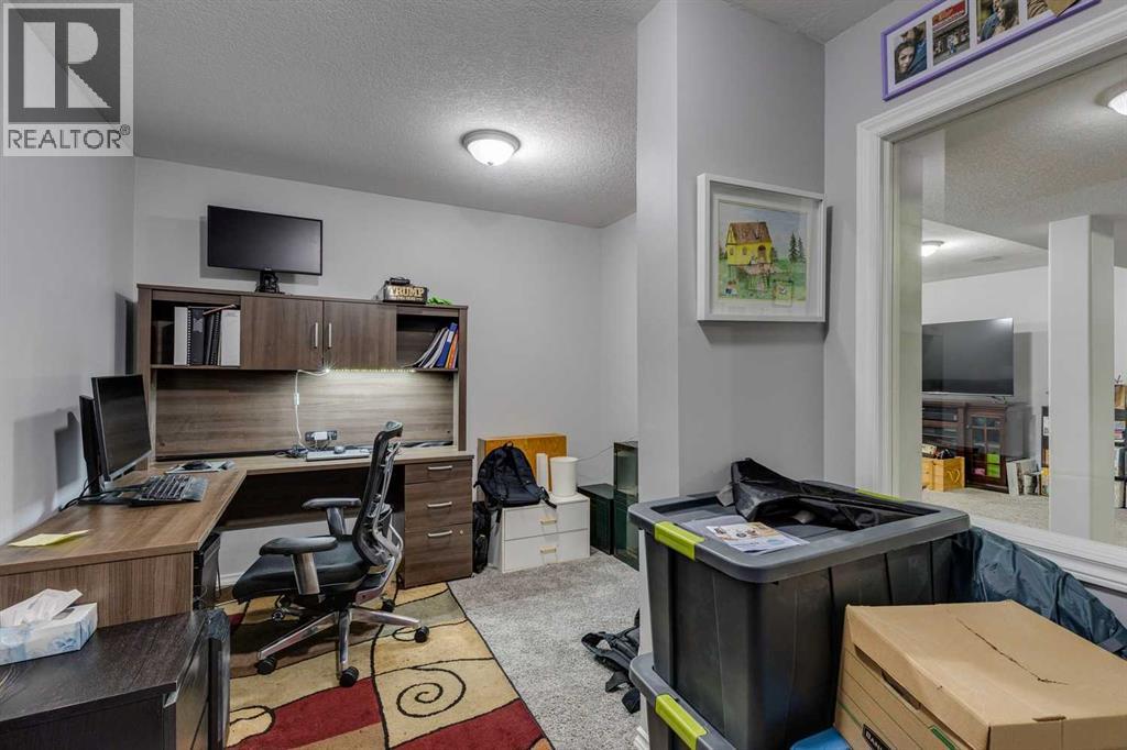 28 Douglas Ridge Green Se, Calgary, Alberta  T2Z 2Z9 - Photo 31 - A2273273