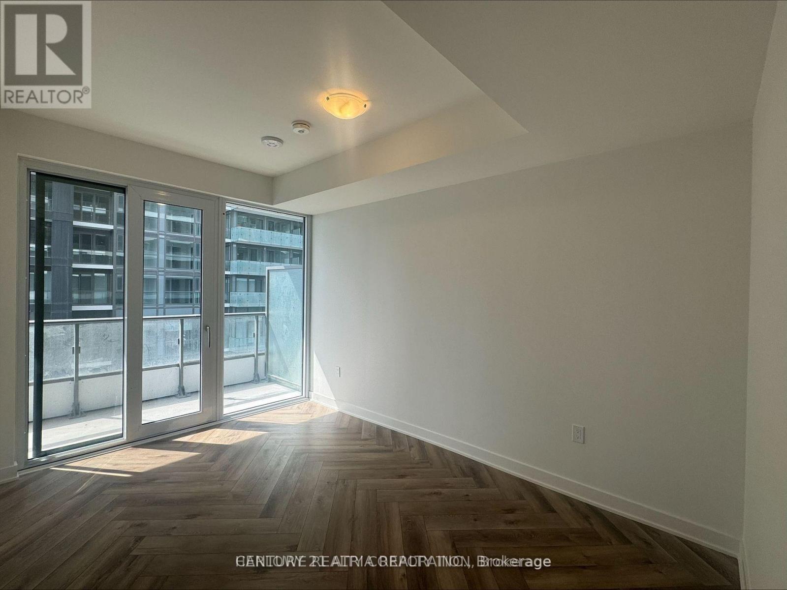 2008 - 70 Princess Street, Toronto, Ontario  M5A 0X6 - Photo 2 - C12608944