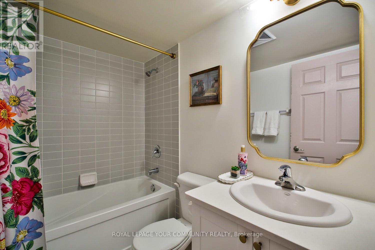 1127 - 25 Lower Simcoe Street, Toronto (Waterfront Communities), Ontario  M5J 3A1 - Photo 13 - C12608966