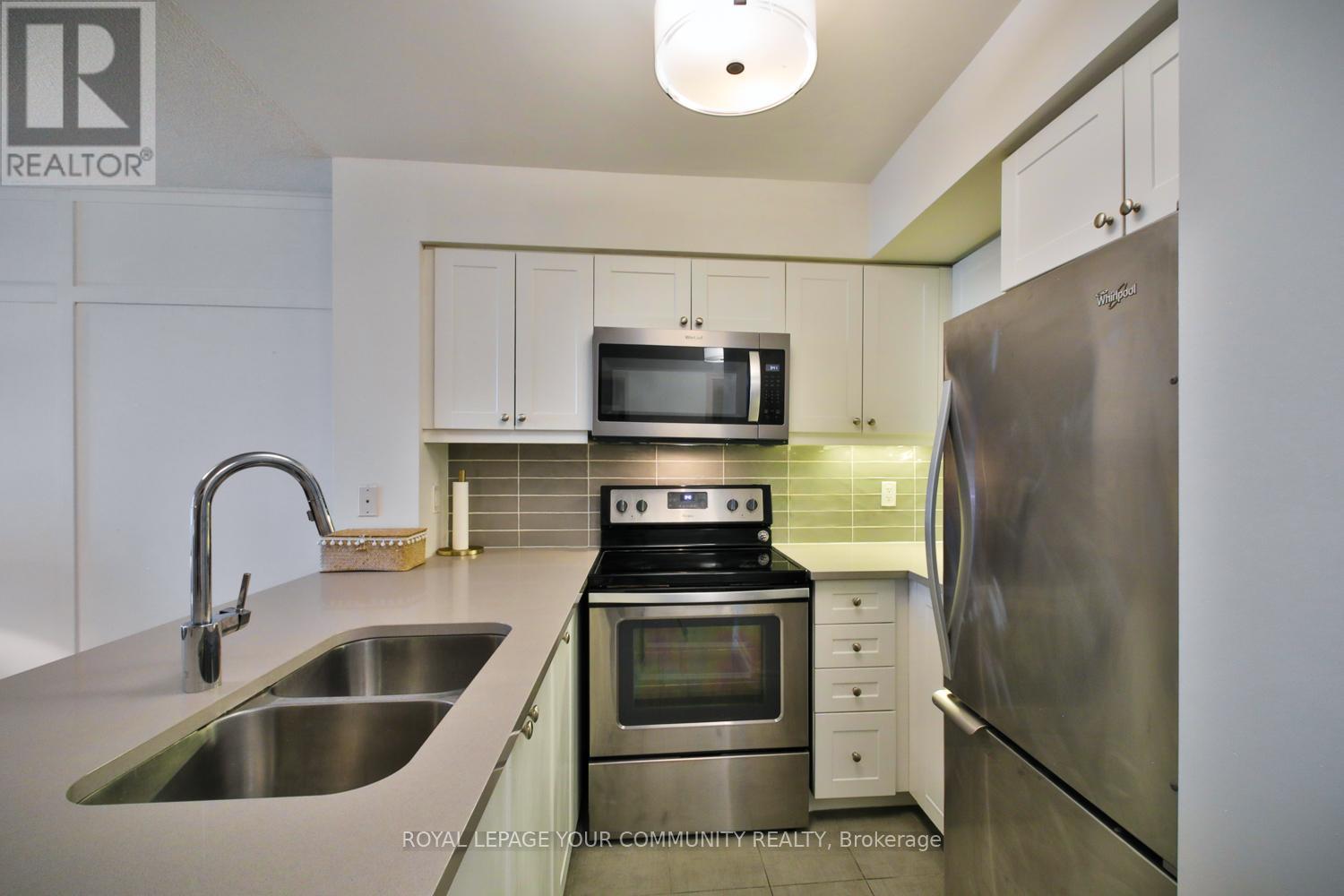 1127 - 25 Lower Simcoe Street, Toronto (Waterfront Communities), Ontario  M5J 3A1 - Photo 16 - C12608966