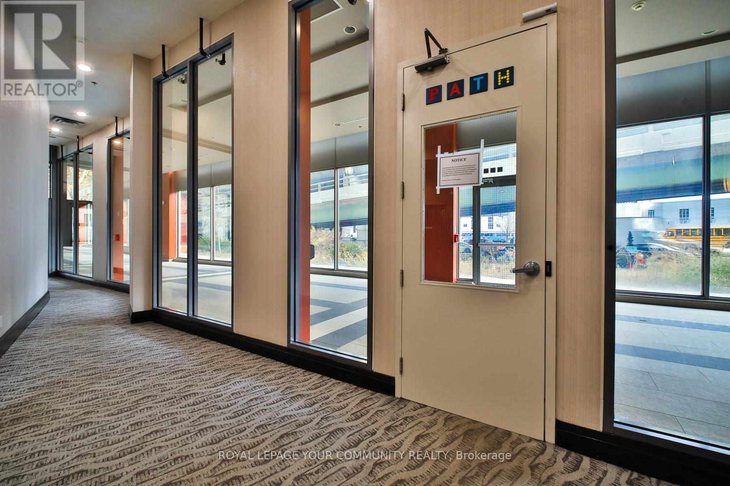 1127 - 25 Lower Simcoe Street, Toronto (Waterfront Communities), Ontario  M5J 3A1 - Photo 36 - C12608966