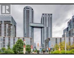 1105 - 15 ICEBOAT TERRACE