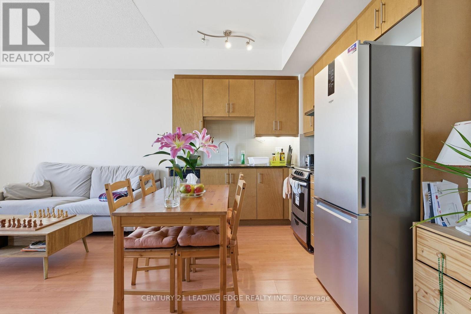 1110 - 68 Canterbury Place, Toronto, Ontario  M2N 0H8 - Photo 3 - C12609012