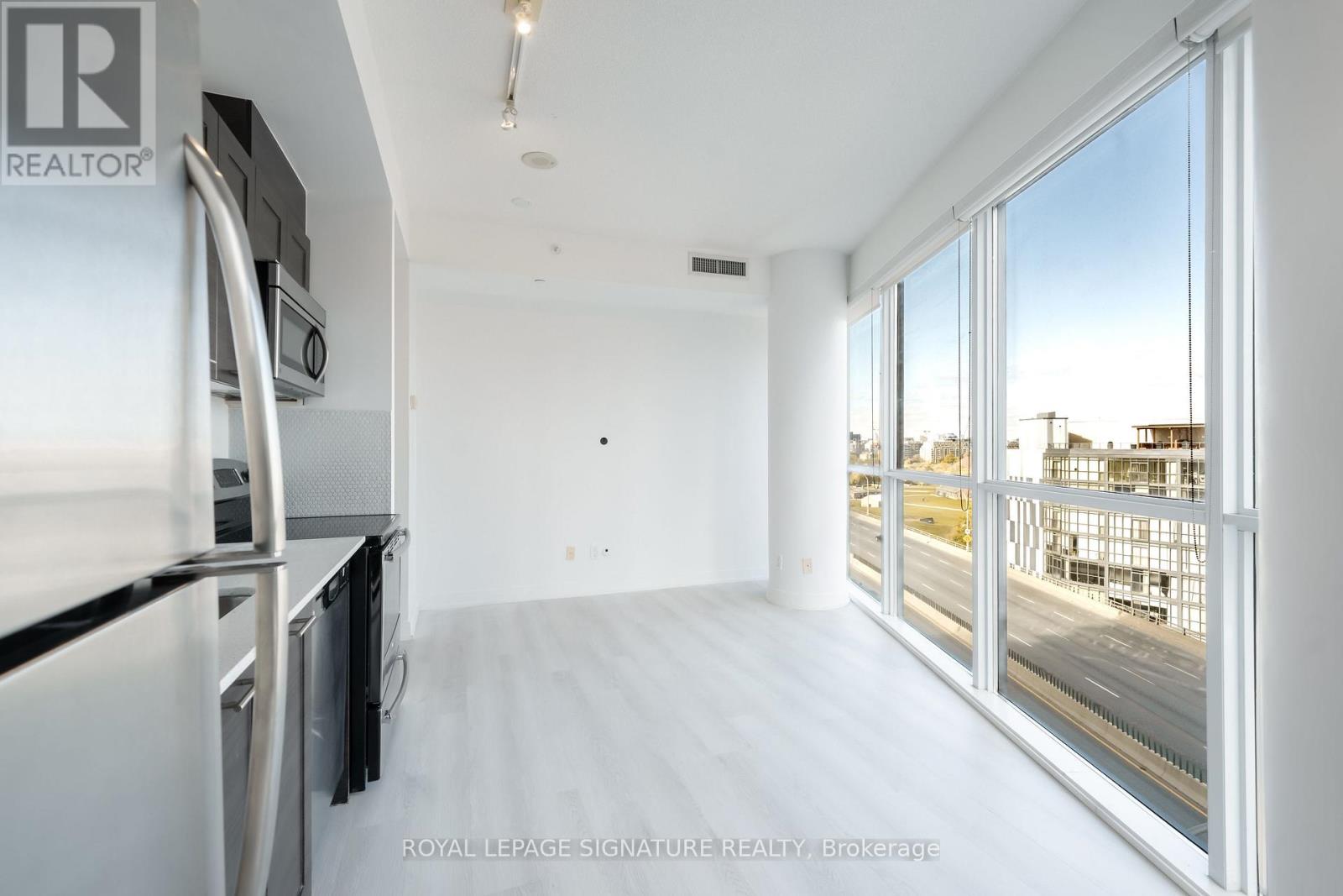 1106 - 20 Bruyeres Mews, Toronto, Ontario  M5V 0G8 - Photo 5 - C12609040