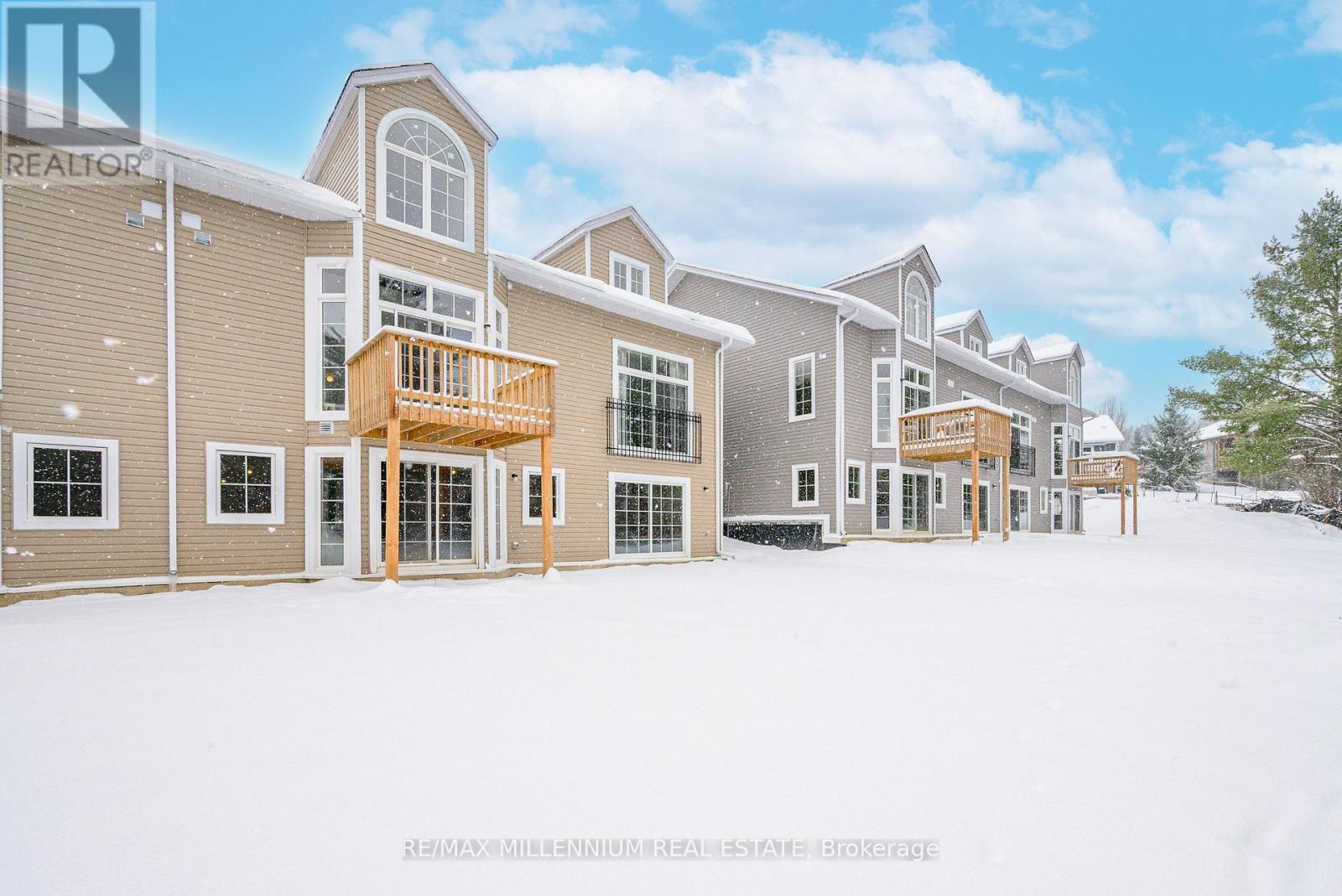 6 Turnberry Court, Bracebridge, Ontario P1L 0N5 - Photo 2 - X12608460