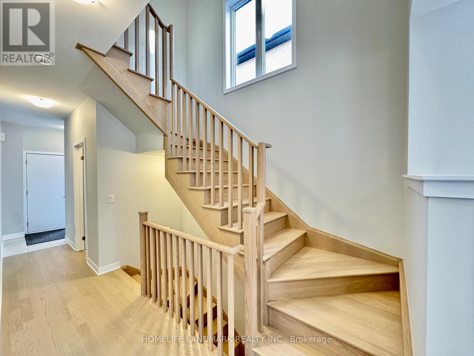 12 Harvey Bunker Crescent, Markham (Angus Glen), Ontario  L6C 3M7 - Photo 16 - N12608940