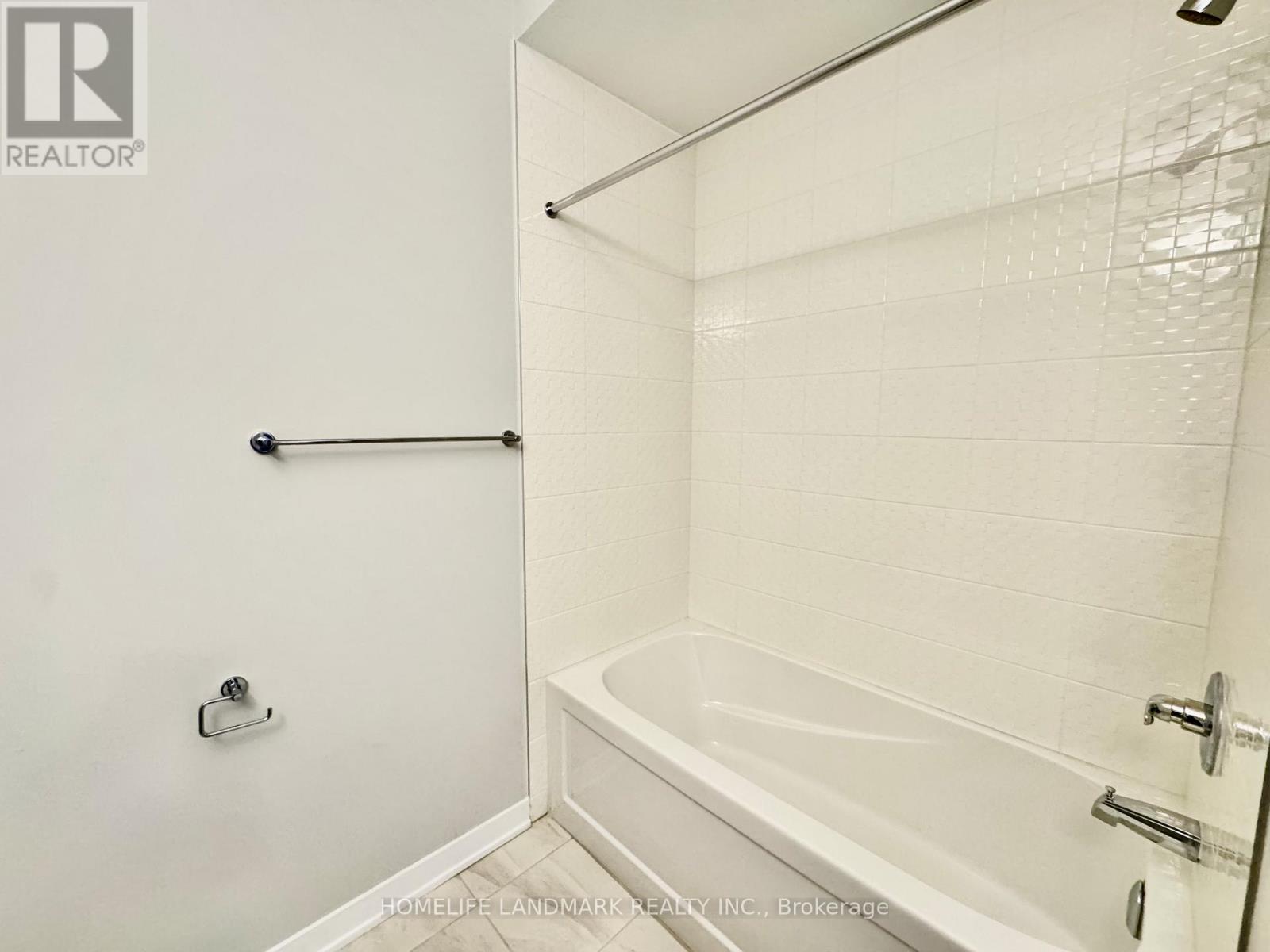 12 Harvey Bunker Crescent, Markham (Angus Glen), Ontario  L6C 3M7 - Photo 27 - N12608940
