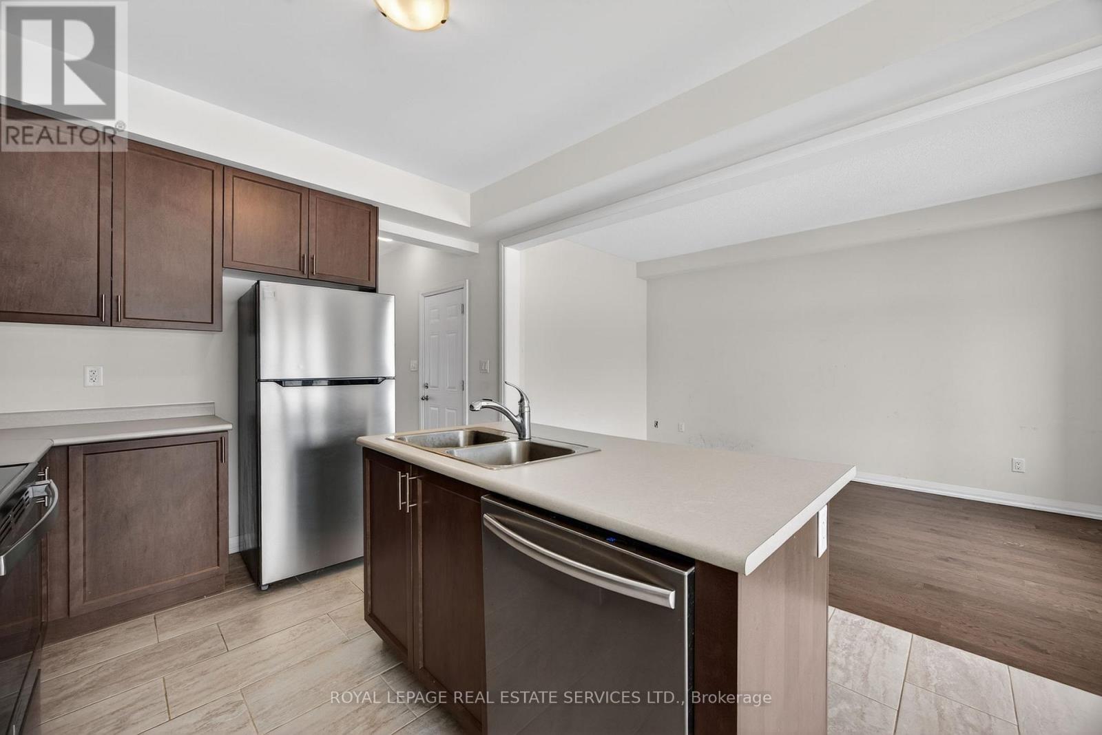 62 Nicort Road, Wasaga Beach, Ontario  L9Z 0N2 - Photo 9 - S12608962