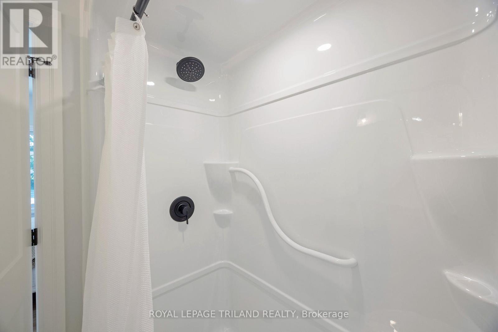 212 Nancy Street, Dutton/dunwich, Ontario  N0L 1J0 - Photo 27 - X12571316