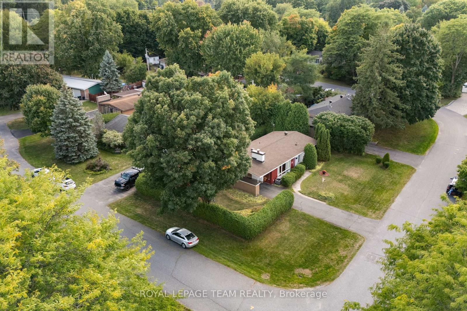 30 Ellery Crescent, Ottawa, Ontario  K2H 6M6 - Photo 49 - X12575254