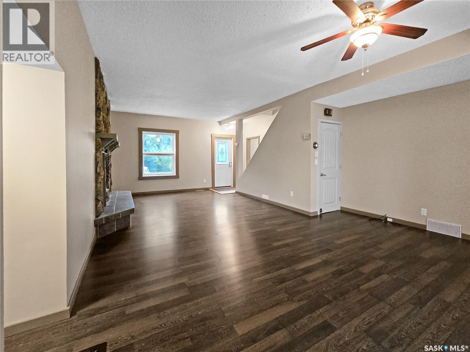 304 Eberts Street, Indian Head, Saskatchewan  S0G 2K0 - Photo 9 - SK022154