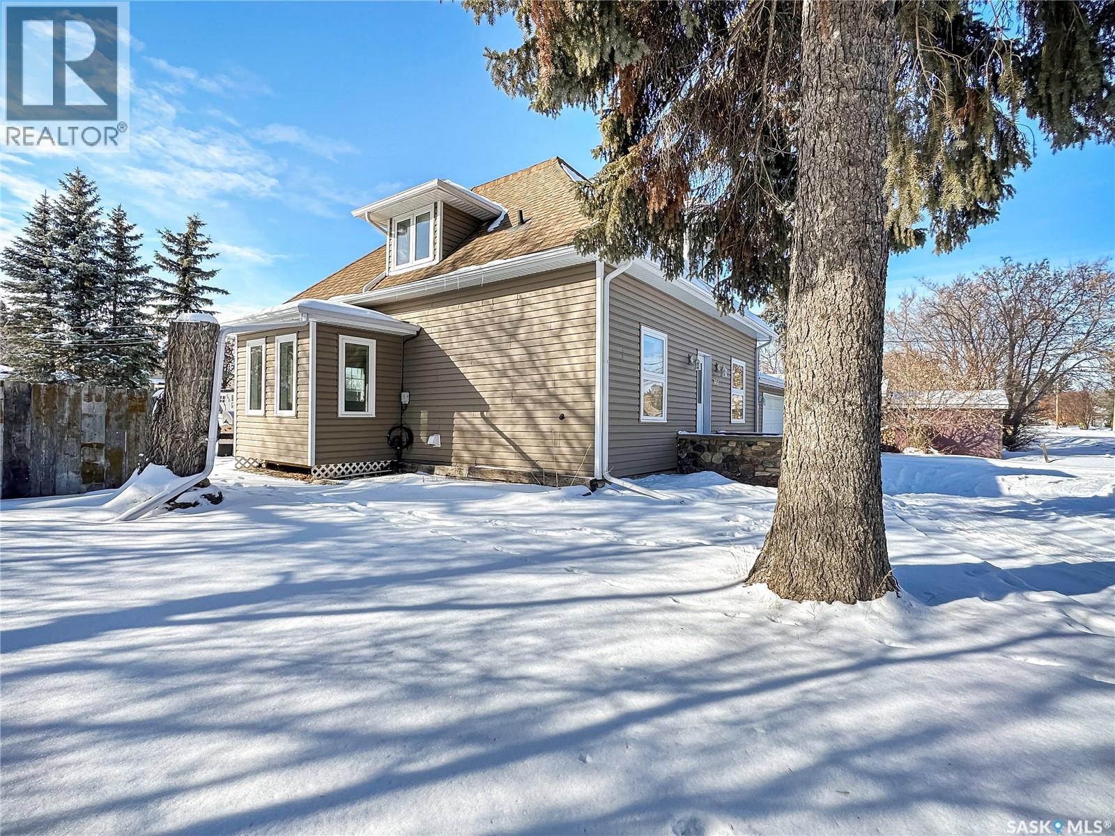 304 Eberts Street, Indian Head, Saskatchewan  S0G 2K0 - Photo 38 - SK022154