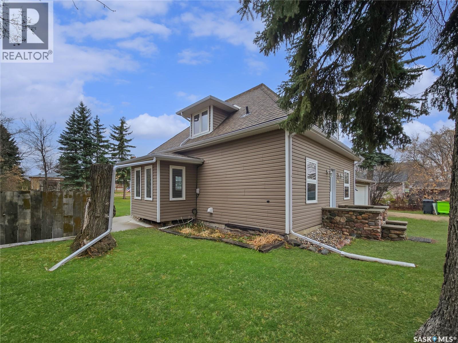 304 Eberts Street, Indian Head, Saskatchewan  S0G 2K0 - Photo 30 - SK022154