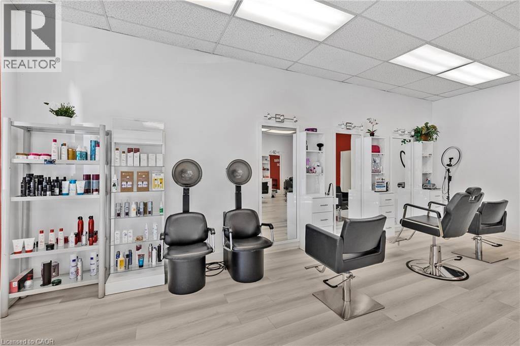 665 Plains Road E, Burlington, Ontario L7T 2E8 - Photo 14 - 40792536