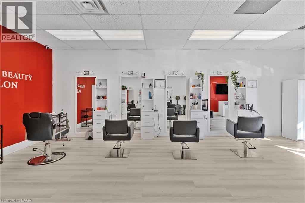 665 Plains Road E, Burlington, Ontario L7T 2E8 - Photo 17 - 40792536