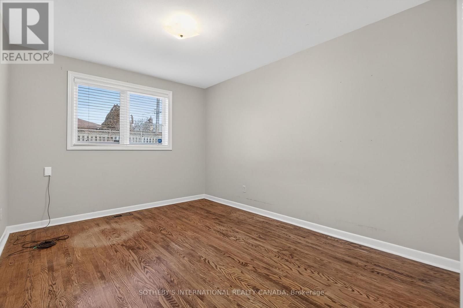 80 Guernsey Drive, Toronto, Ontario  M9C 3A7 - Photo 24 - W12608946