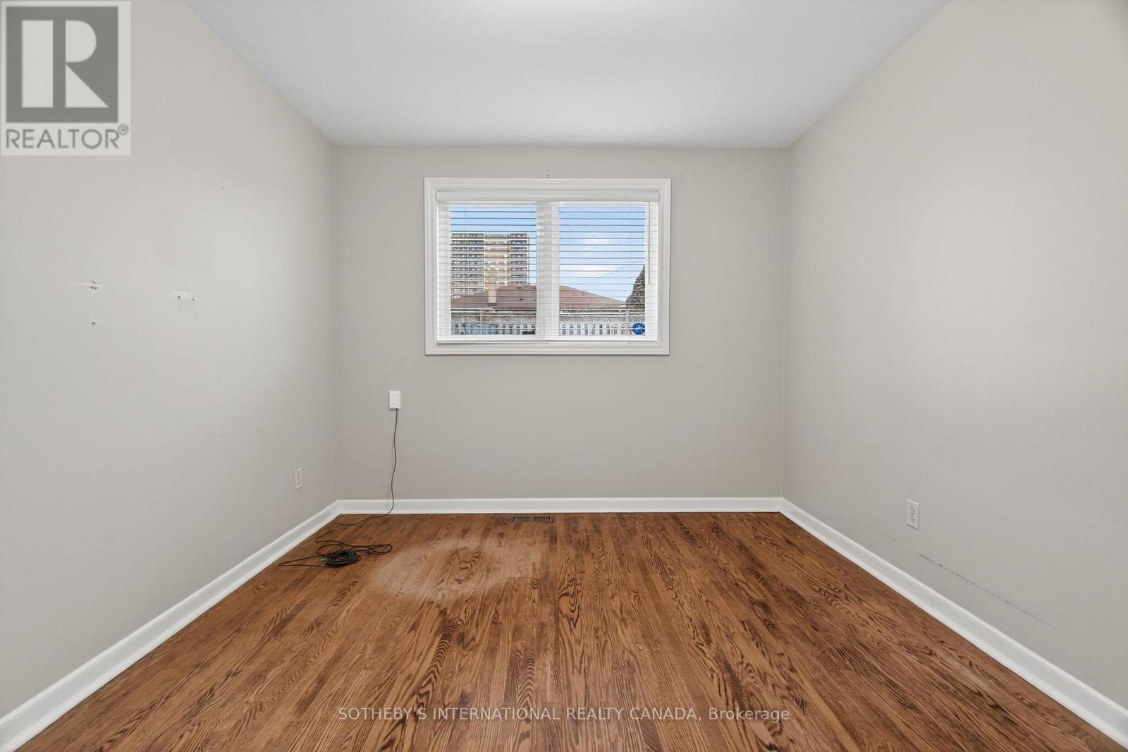 80 Guernsey Drive, Toronto, Ontario  M9C 3A7 - Photo 25 - W12608946