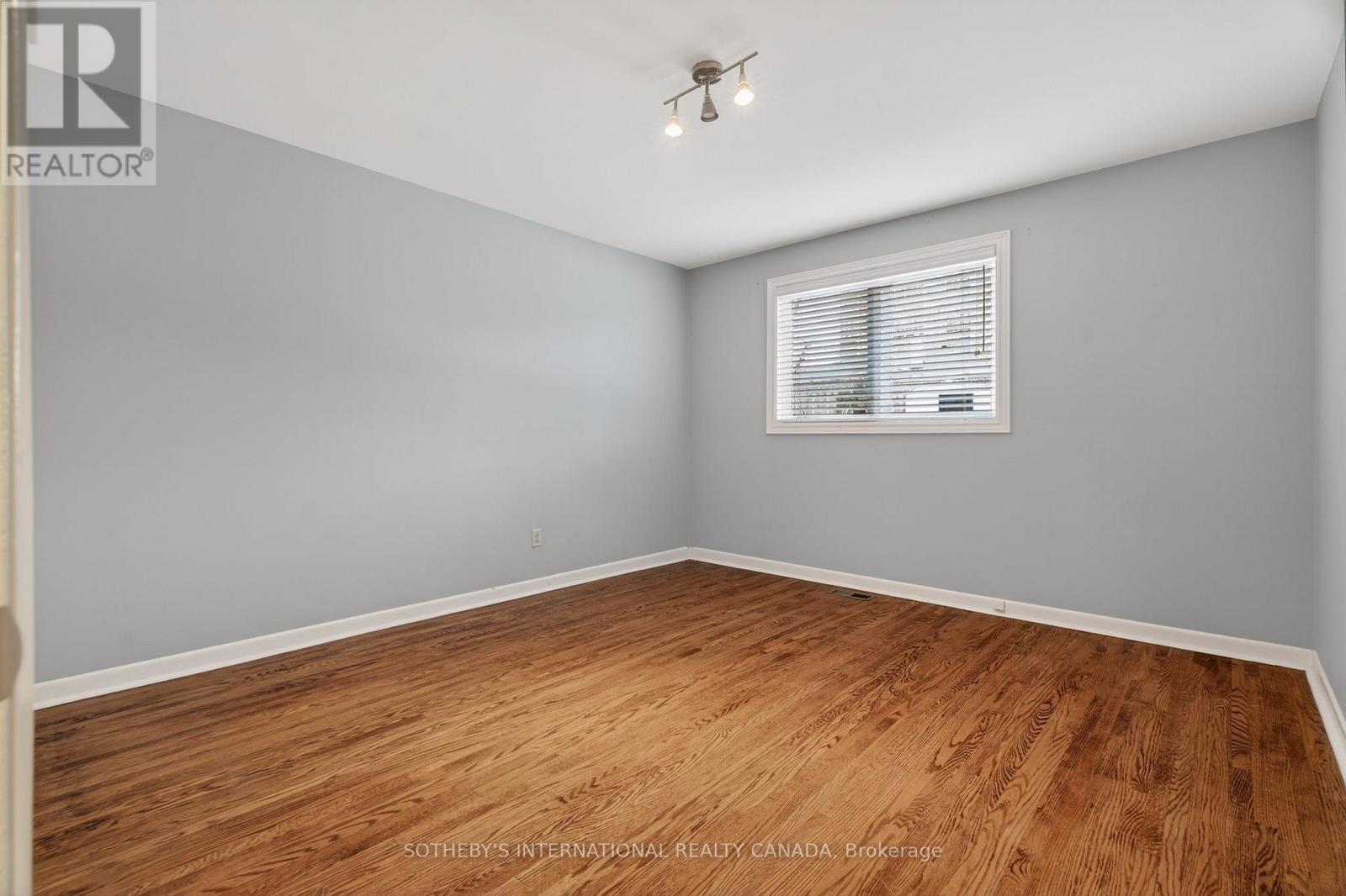 80 Guernsey Drive, Toronto, Ontario  M9C 3A7 - Photo 27 - W12608946