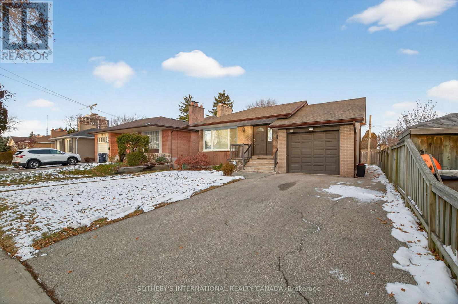 80 Guernsey Drive, Toronto, Ontario  M9C 3A7 - Photo 3 - W12608946