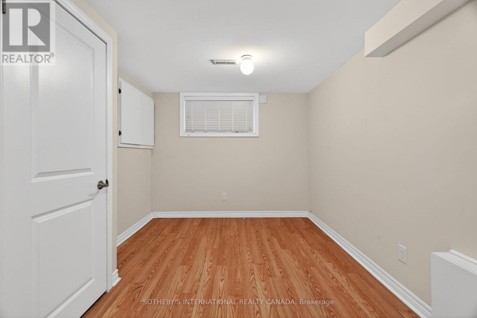 80 Guernsey Drive, Toronto, Ontario  M9C 3A7 - Photo 33 - W12608946