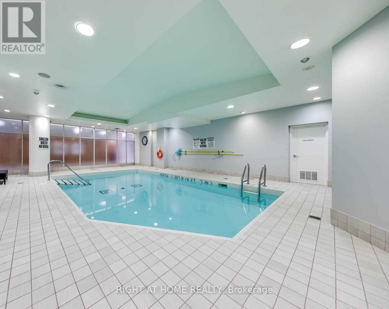 503 - 15 Windermere Avenue, Toronto, Ontario  M6S 5A2 - Photo 13 - W12609036