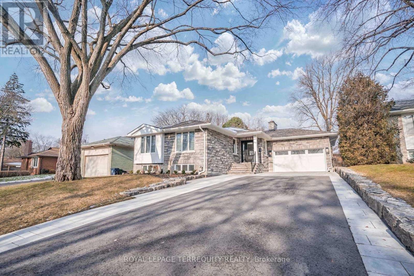 112 PRINCE GEORGE DRIVE, Toronto, Ontario