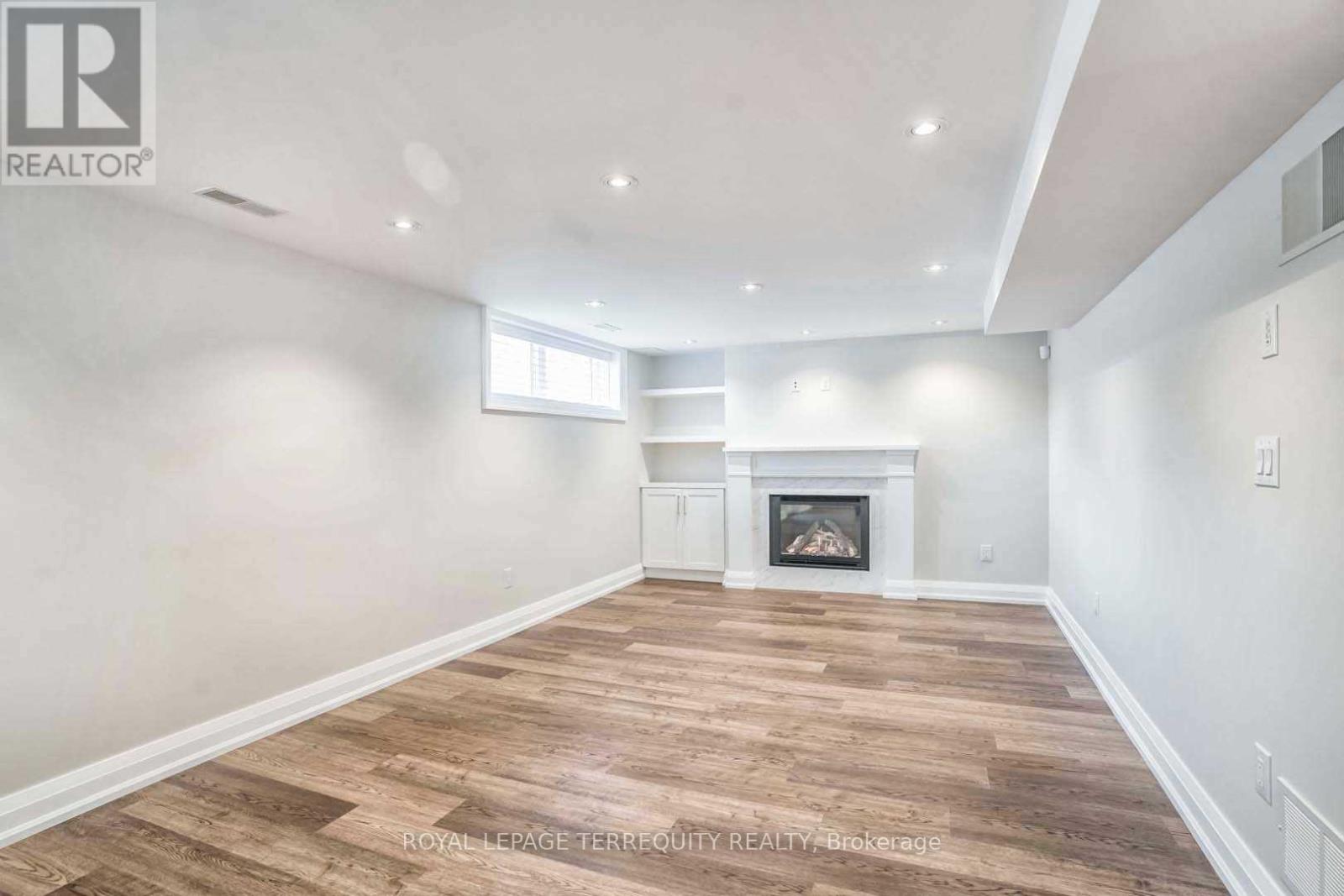 112 Prince George Drive, Toronto, Ontario  M9B 2X8 - Photo 15 - W12609038