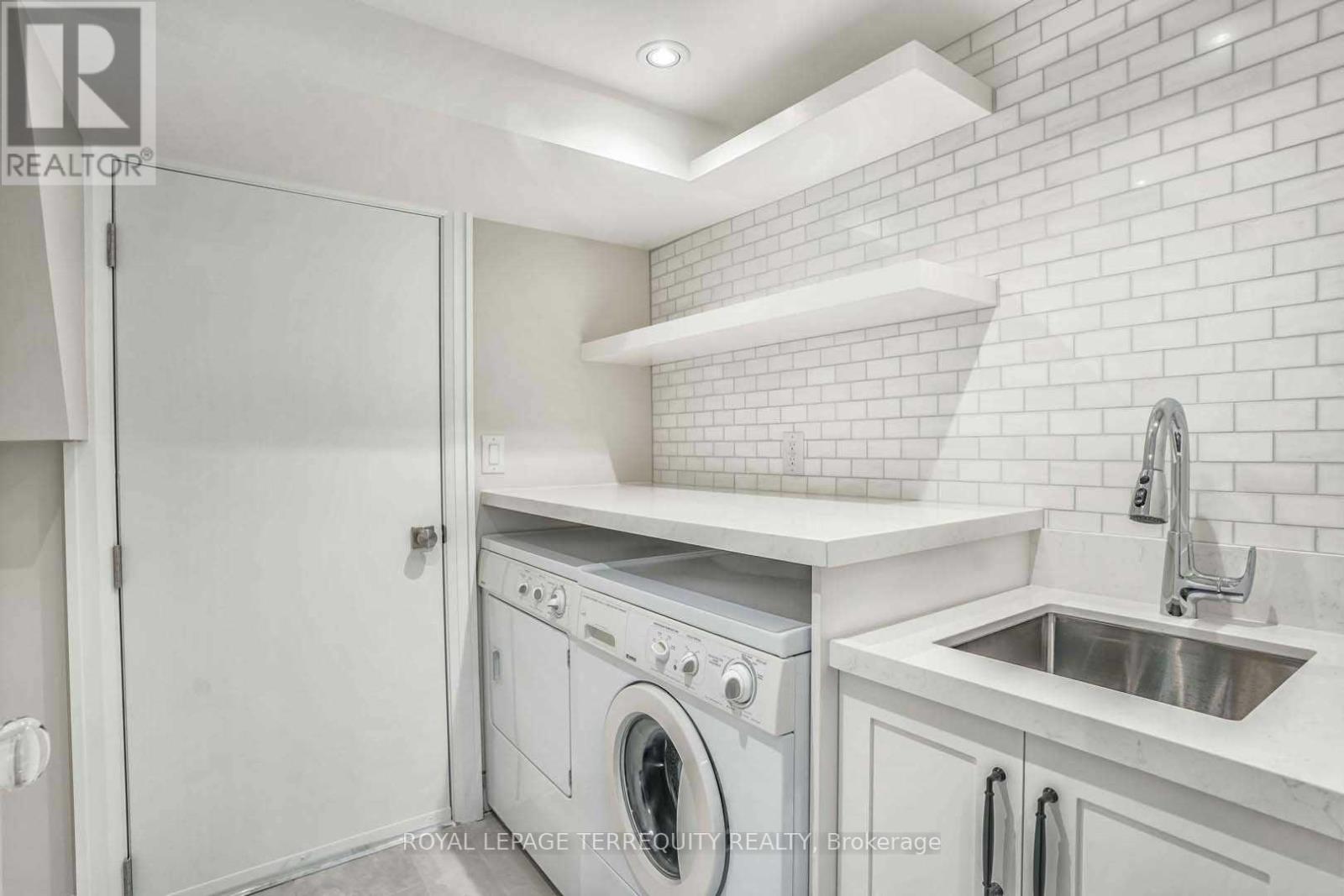 112 Prince George Drive, Toronto, Ontario  M9B 2X8 - Photo 22 - W12609038