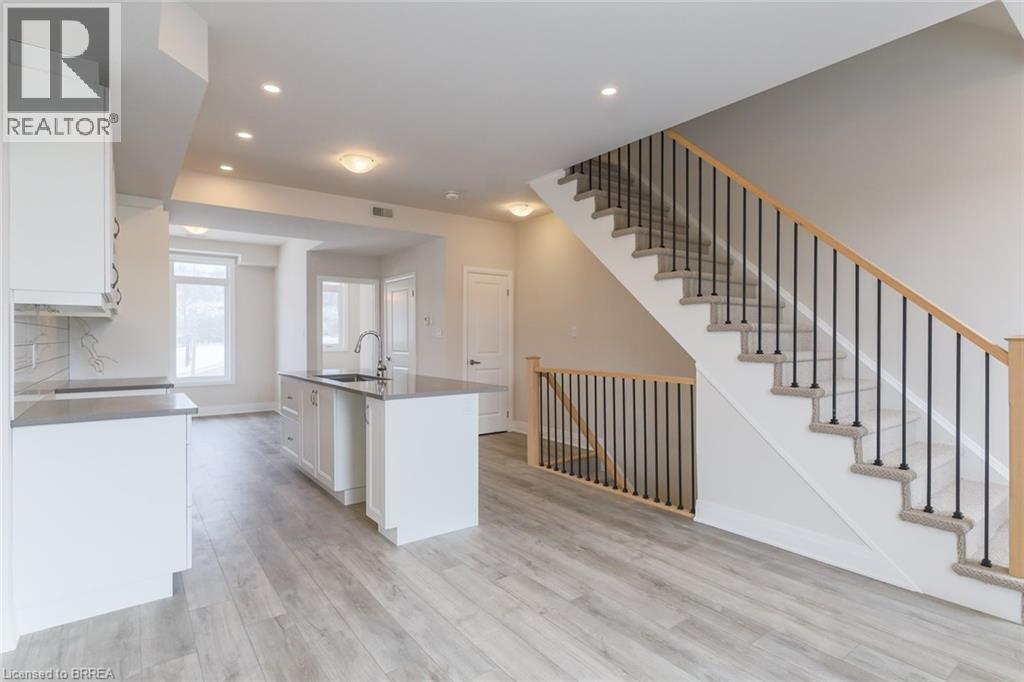 2 Willow Street Unit# 3, Paris, Ontario  N3L 2K6 - Photo 3 - 40792586