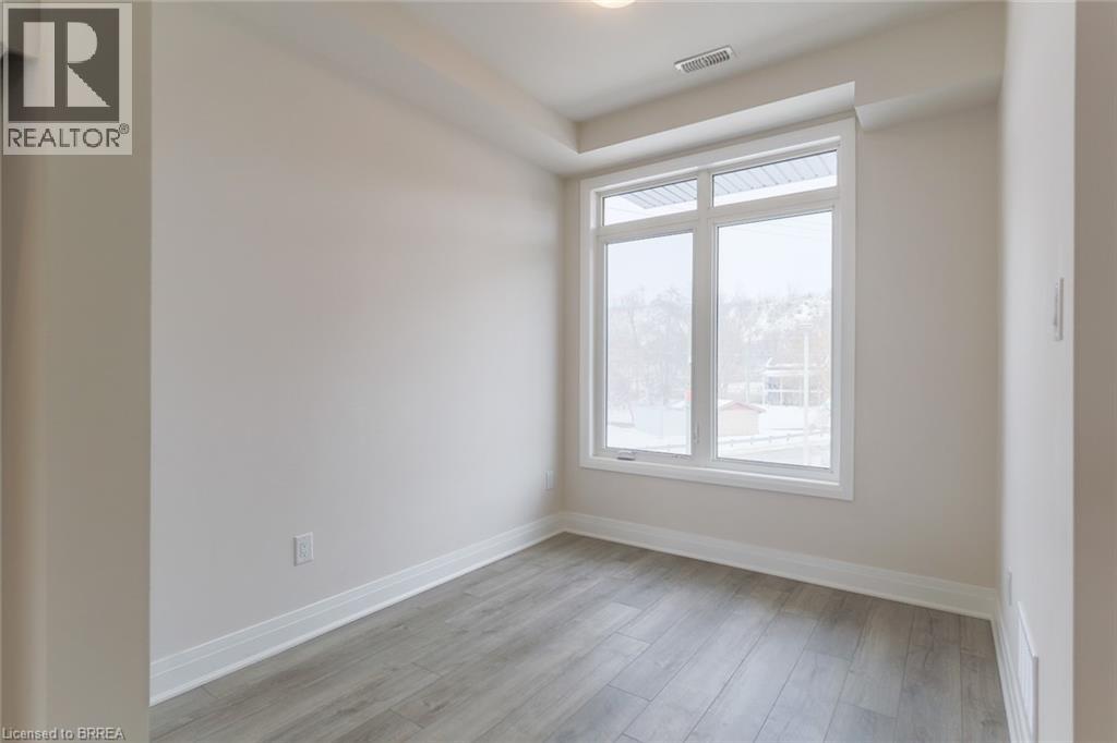 2 Willow Street Unit# 3, Paris, Ontario  N3L 2K6 - Photo 6 - 40792586